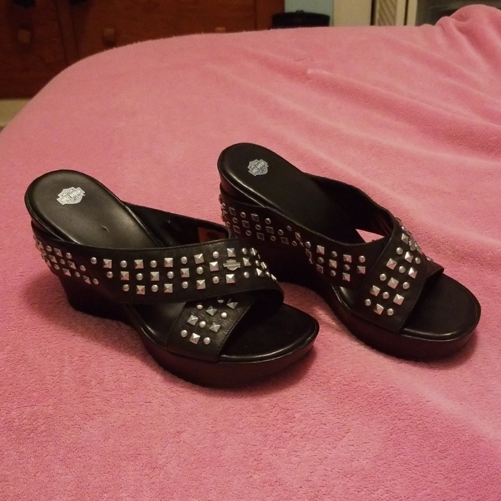 HD wedges sz 10